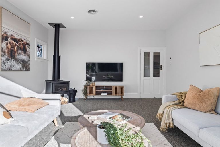 Photo of property in 44 Coopers Road, Dallington, Christchurch, 8061