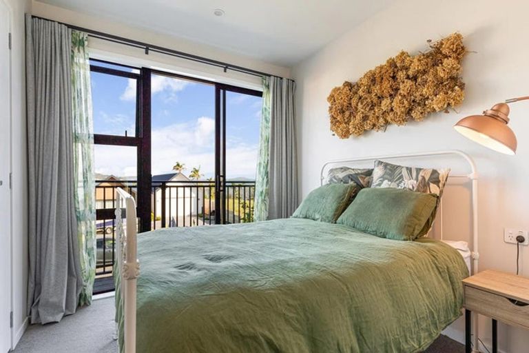 Photo of property in 37 Treloar Crescent, Hobsonville, Auckland, 0616