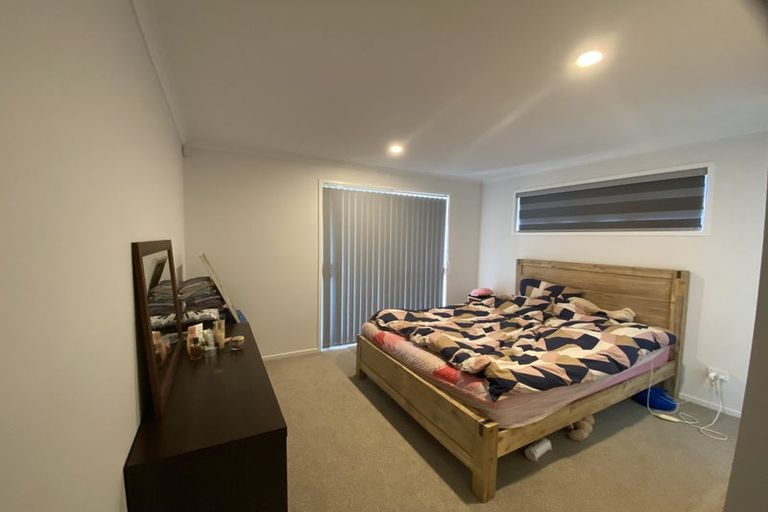 Photo of property in 21 Pouate Way, Waiuku, 2123