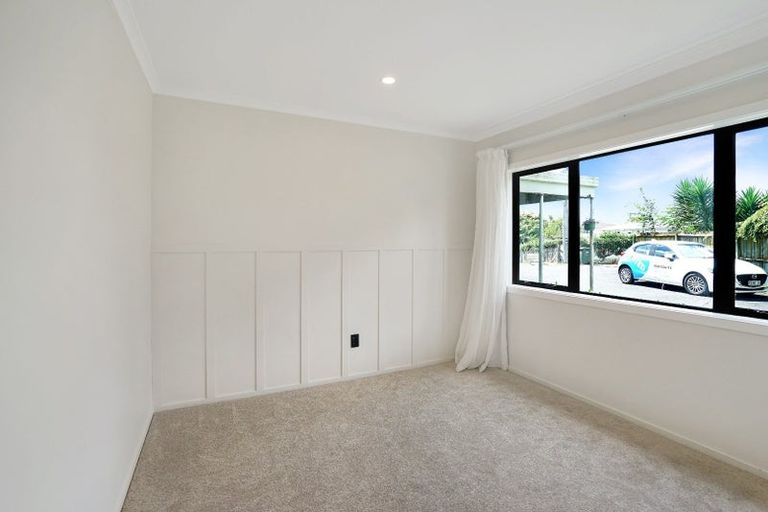 Photo of property in 15a Rosehill Drive, Rosehill, Papakura, 2113