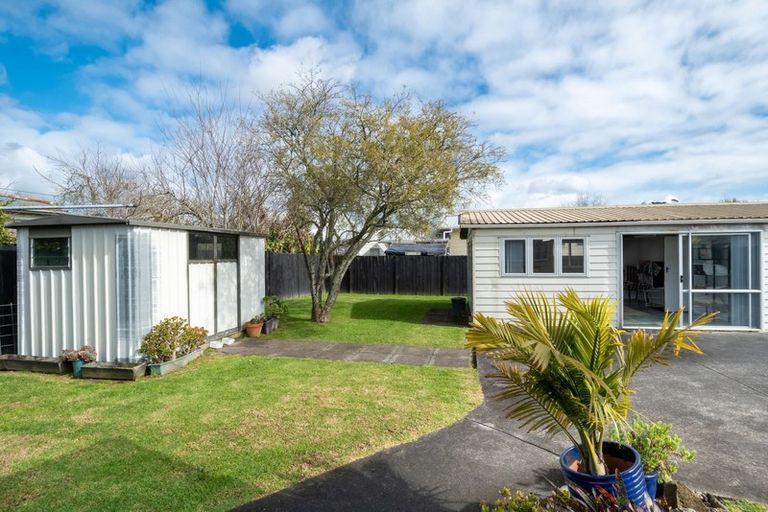 Photo of property in 4 Luanda Drive, Ranui, Auckland, 0612