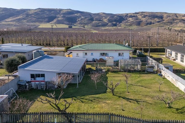 Photo of property in 301 Roxburgh Road East, Roxburgh East, Roxburgh, 9571