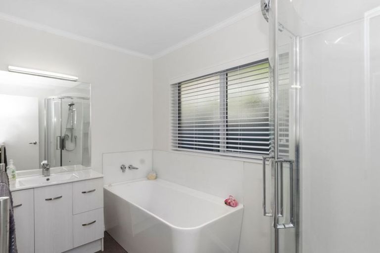 Photo of property in 6 Palm Court, Mount Maunganui, 3116