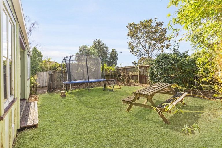 Photo of property in 57 Marendellas Drive, Bucklands Beach, Auckland, 2014