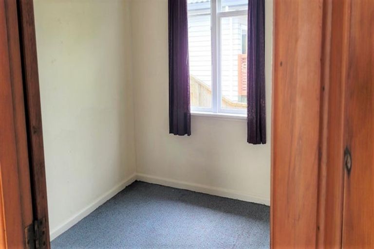 Photo of property in 44 Duncan Street, Tawa, Wellington, 5028