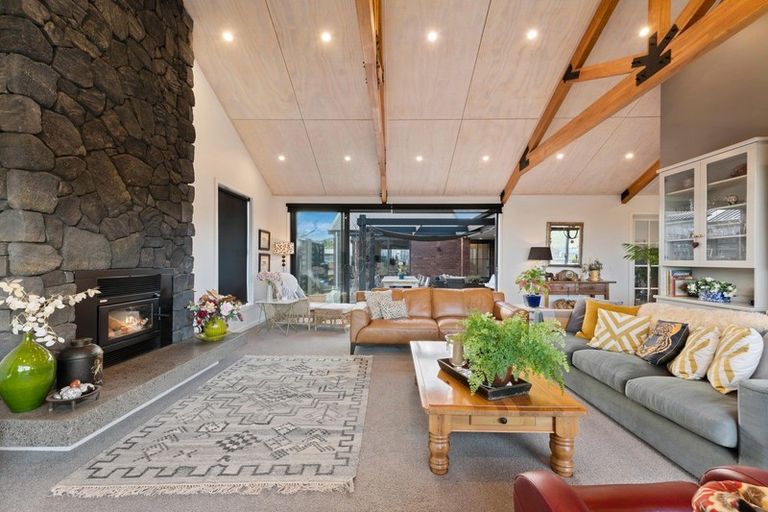 Photo of property in 3 Pukeko Way, Kinloch, Taupo, 3377