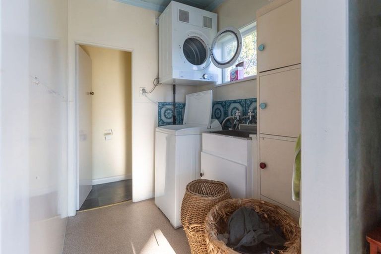 Photo of property in 38 Tipahi Street, Nelson South, Nelson, 7010