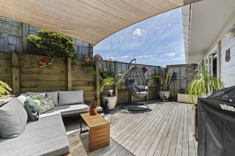 Photo of property in 4a Clerke Place, Marfell, New Plymouth, 4310