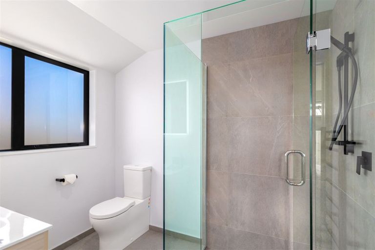 Photo of property in 656a Barbadoes Street, Edgeware, Christchurch, 8013