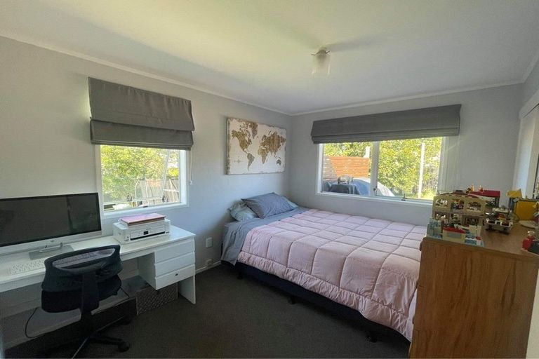 Photo of property in 24 Meilland Place, Glen Eden, Auckland, 0602