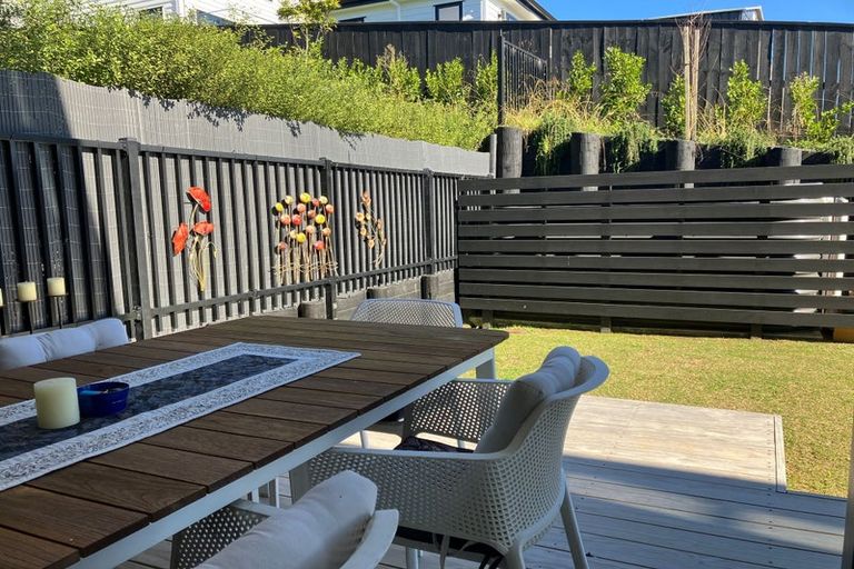 Photo of property in 1/19 Ringi Lane, Orewa, 0931