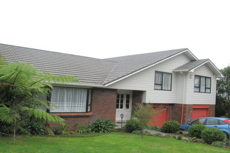 Photo of property in 41 Peterhouse Street, Tawa, Wellington, 5028