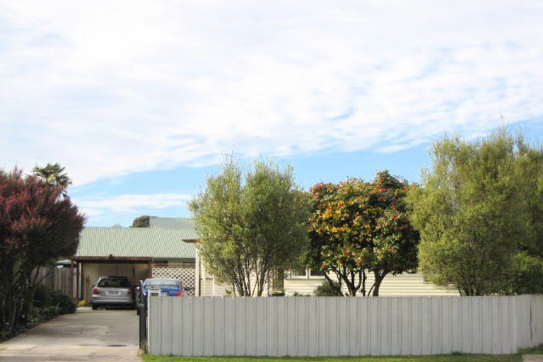 Photo of property in 101 Main Rd Clive, Clive, 4102