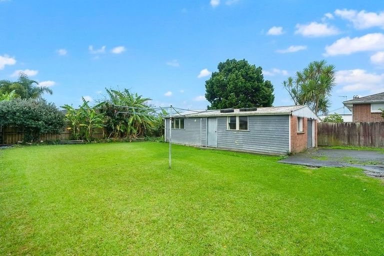 Photo of property in 40 Archibald Road, Kelston, Auckland, 0602
