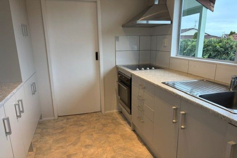 Photo of property in 50 Eatwell Avenue, Paraparaumu Beach, Paraparaumu, 5032