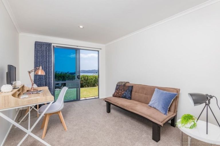 Photo of property in 2 Christine Drive, Coopers Beach, 0420