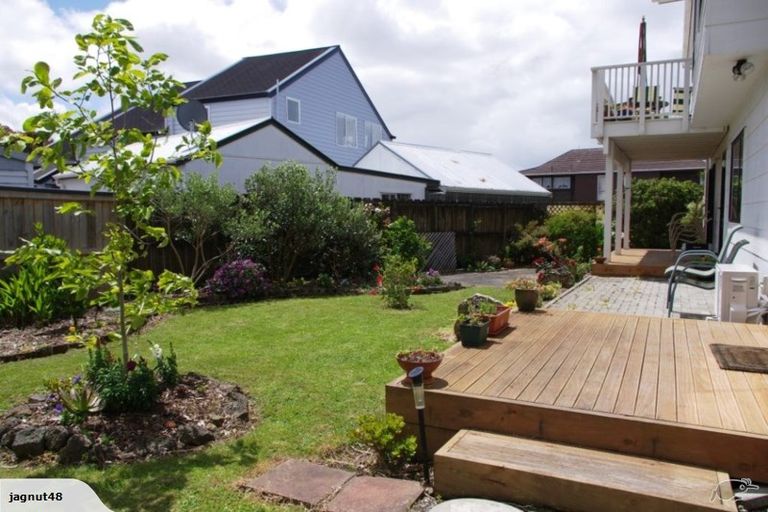 Photo of property in 3 Nadine Place, Mangere Bridge, Auckland, 2022