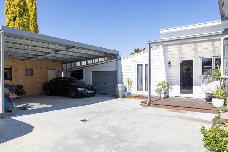 Photo of property in 49 Te Aute Road, Havelock North, 4130