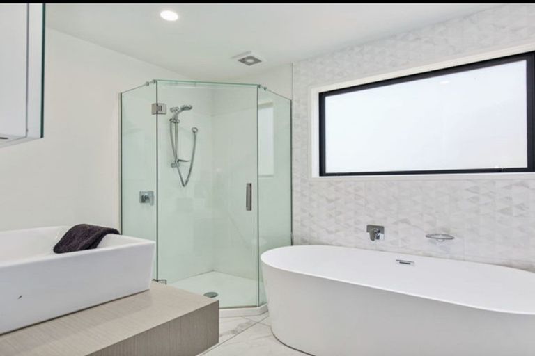 Photo of property in 131c Rosier Road, Glen Eden, Auckland, 0602