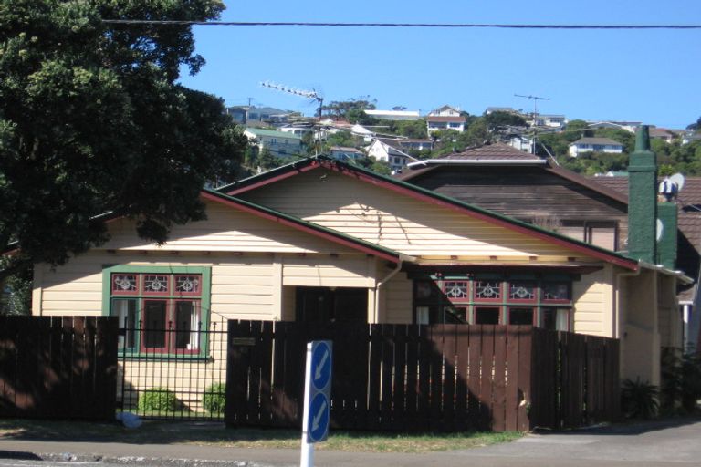 Photo of property in 42 Park Road, Miramar, Wellington, 6022