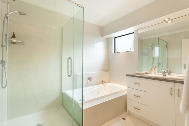 Photo of property in Mount Royal, 21a Maunganui Road, Mount Maunganui, 3116