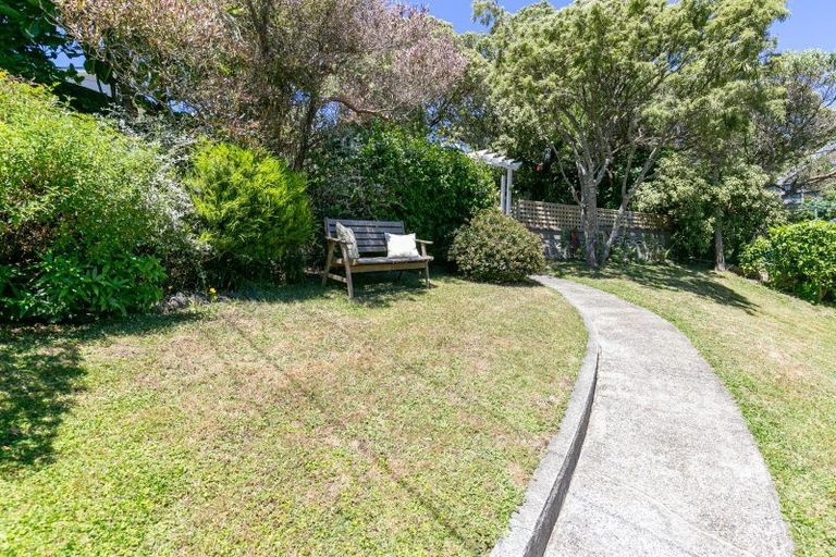 Photo of property in 51 Milne Terrace, Island Bay, Wellington, 6023