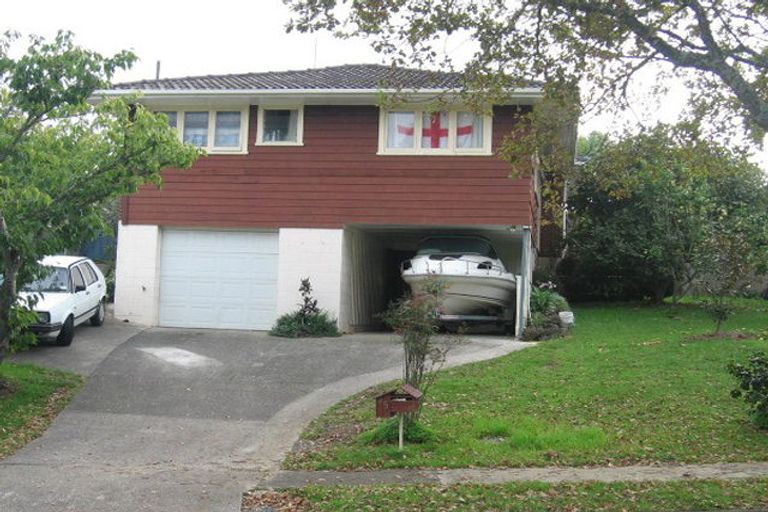 Photo of property in 5 Blue Gum Rise, Sunnyhills, Auckland, 2010