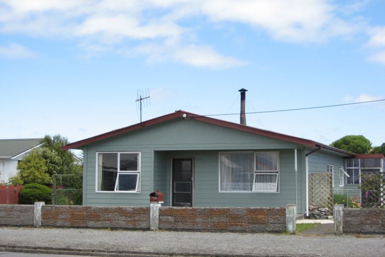 Photo of property in 10 Derby Street, Westport, 7825