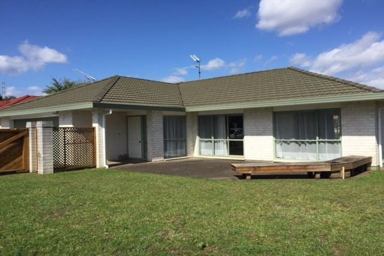 Photo of property in 12 Keywella Drive, Conifer Grove, Takanini, 2112