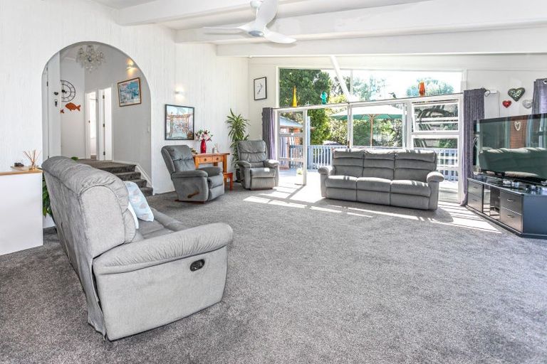 Photo of property in 1999 Wyuna Bay Road, Wyuna Bay, Coromandel, 3581