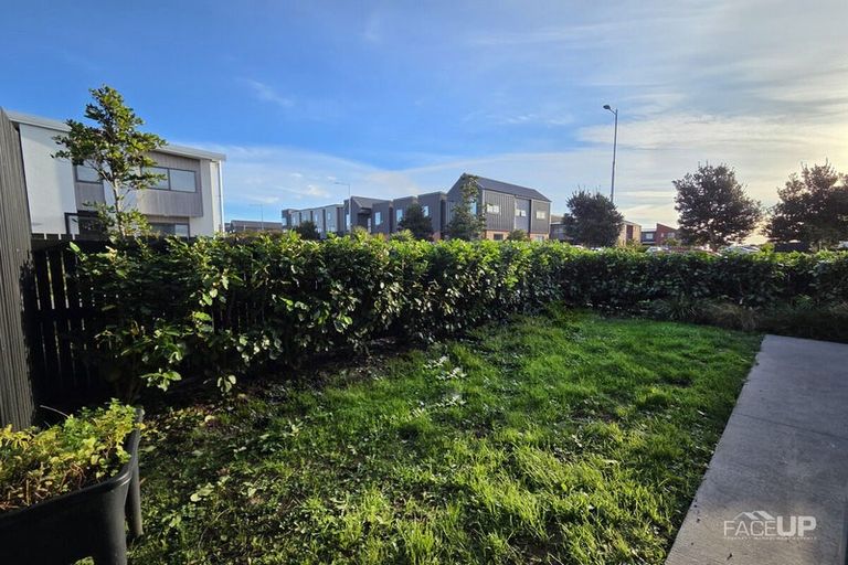 Photo of property in 63 Wallace Road, Hobsonville, Auckland, 0616