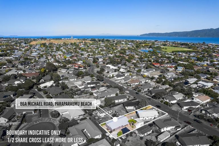 Photo of property in 86 Michael Road, Paraparaumu Beach, Paraparaumu, 5032