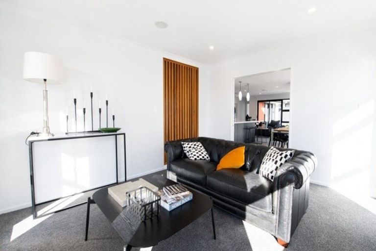 Photo of property in 13 Westpark Boulevard, Rangiora, 7400