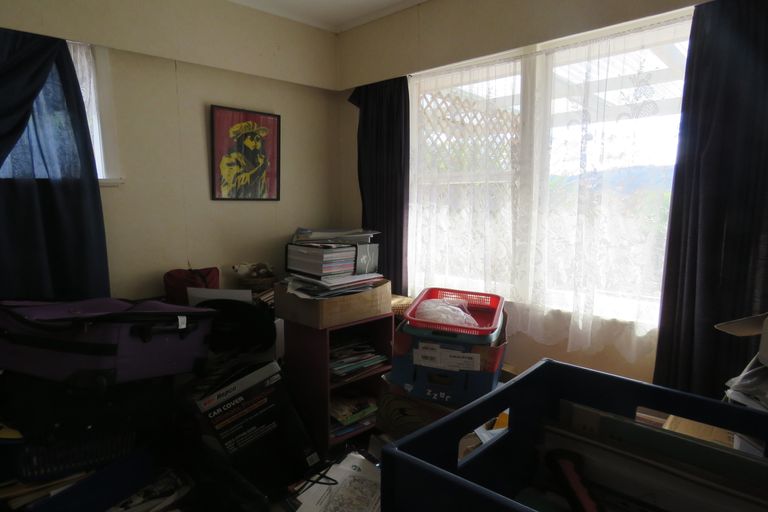 Photo of property in 17 Derrick Road, Kawakawa, 0210