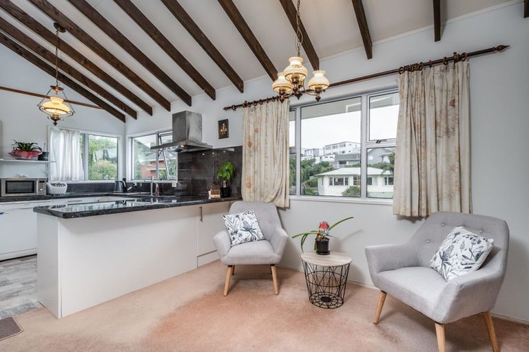 Photo of property in 7 Braemar Terrace, Johnsonville, Wellington, 6037