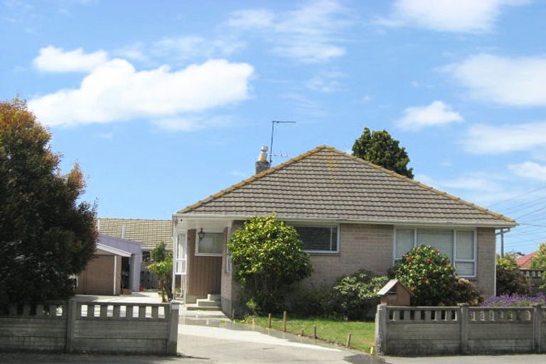 Photo of property in 22 Appleby Crescent, Burnside, Christchurch, 8053
