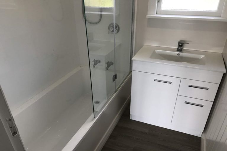 Photo of property in 113 Bowhill Road, New Brighton, Christchurch, 8083