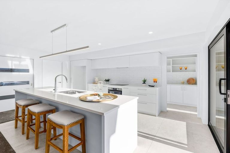 Photo of property in 16 Falcons View Drive, Rolleston, 7615