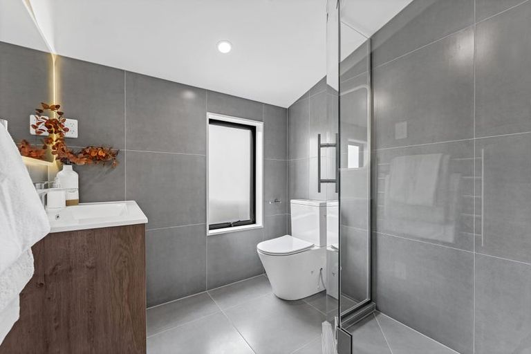 Photo of property in 4/49 Northboro Road, Belmont, Auckland, 0622