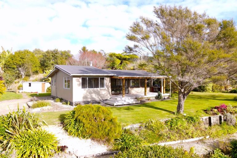 Photo of property in 33 Hiwarau Road, Kutarere, Opotiki, 3198