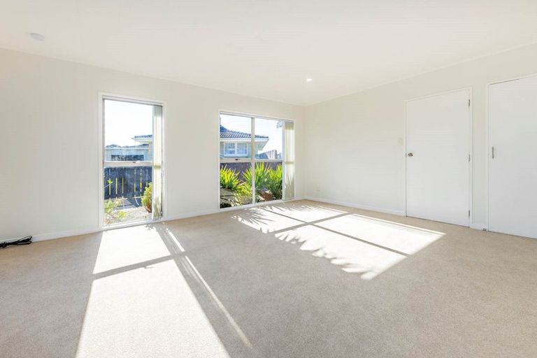 Photo of property in 68 Chelburn Crescent, Mangere East, Auckland, 2024