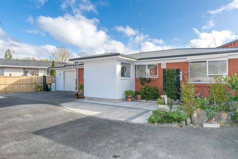 Photo of property in 25a Haultain Street, Fairfield, Hamilton, 3214
