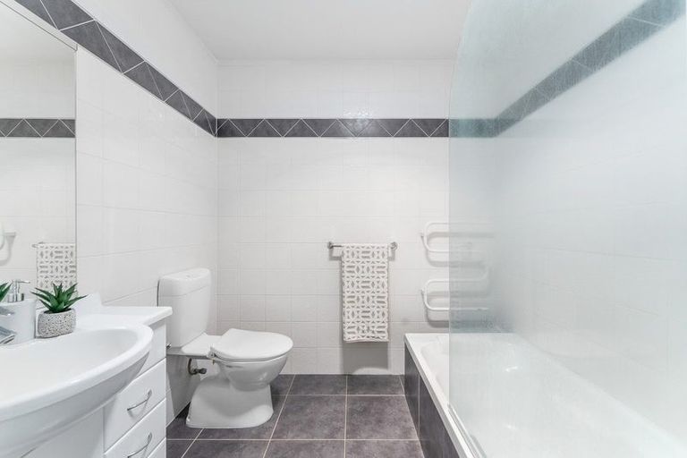 Photo of property in 25 Rita Street, Mount Maunganui, 3116