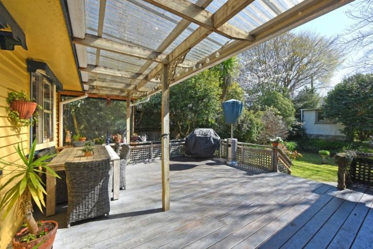 Photo of property in 2a Pempsey Street, Silverstream, Upper Hutt, 5019