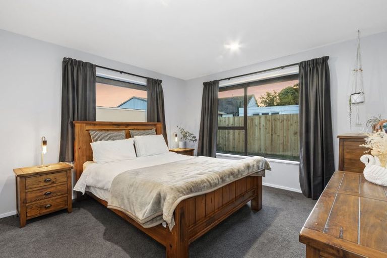 Photo of property in 185 Langdons Road, Northcote, Christchurch, 8052