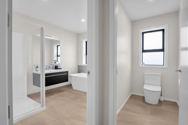 Photo of property in 27 Coutts Way, Fitzherbert, Palmerston North, 4410