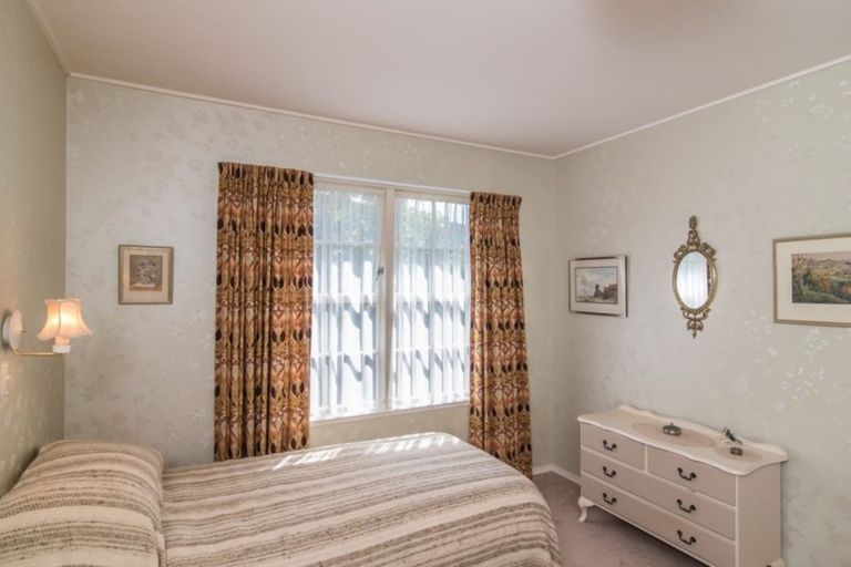 Photo of property in 6 Lethenty Way, Karori, Wellington, 6012