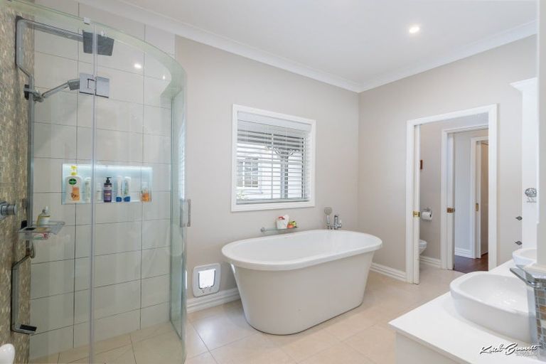 Photo of property in Rovale Estate, 123c Johnsons Road, Whitemans Valley, Upper Hutt, 5371