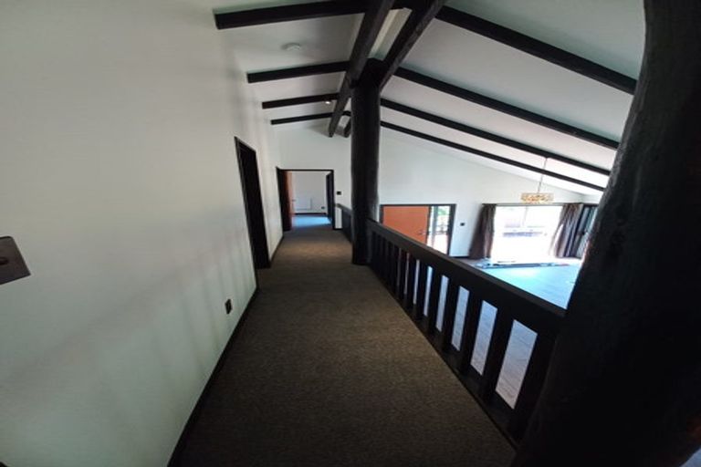 Photo of property in 35 Ticehurst Road, Lyttelton, 8082