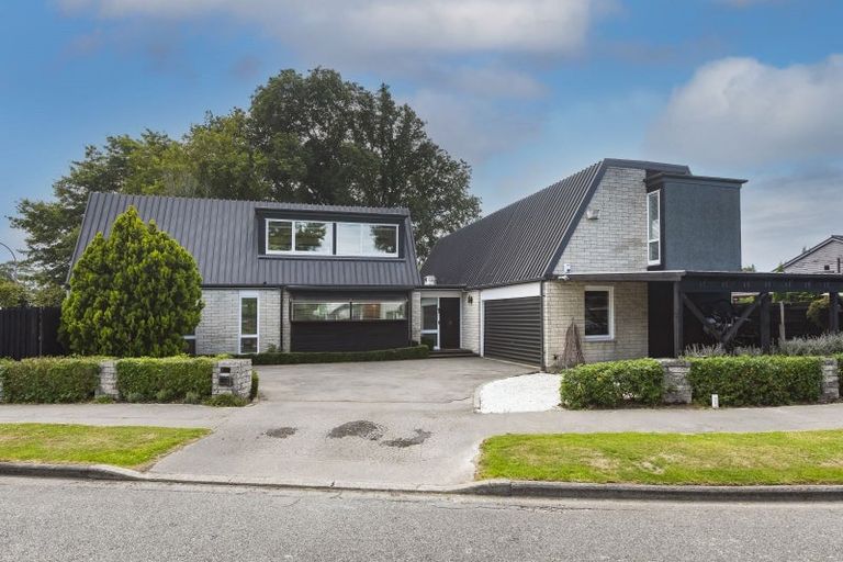 Photo of property in 1 Hanover Place, Ilam, Christchurch, 8041